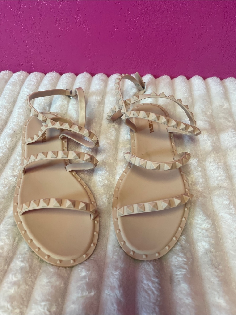 Fashion Nova Nude Studded Wraparound Sandals Size 9